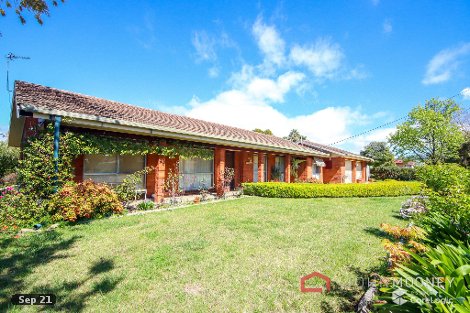 8 Osborne Ave, Kooringal, NSW 2650