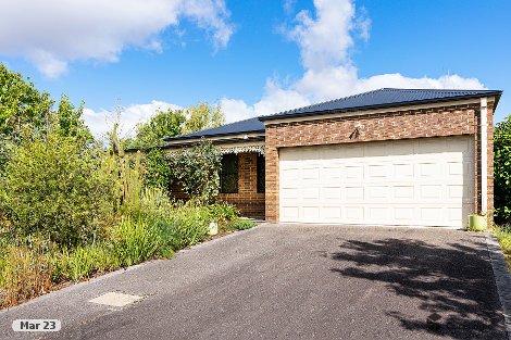 15 Lawrence Park Dr, Castlemaine, VIC 3450