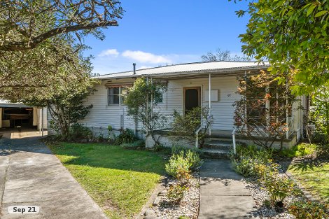 97 Lakeside Ave, Mount Beauty, VIC 3699