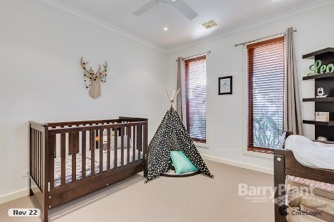 12 Pembury Way, Hillside, VIC 3037