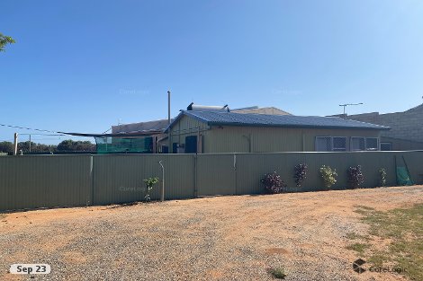 325 Robinson St, East Carnarvon, WA 6701