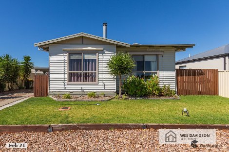 2 Motavu Dr, Horsham, VIC 3400