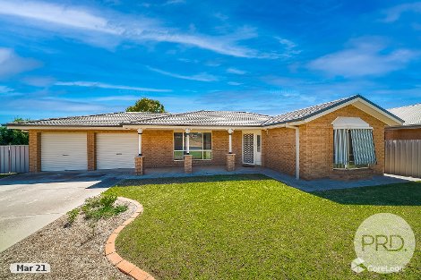 12 Gidgee Pl, Glenfield Park, NSW 2650