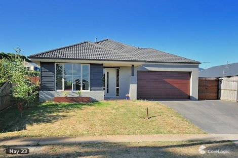 105 Mcneilly Rd, Drouin, VIC 3818