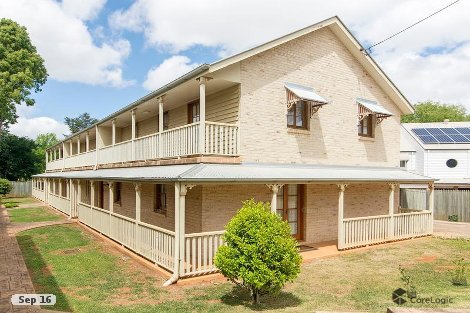 4 Creek St, Crows Nest, QLD 4355