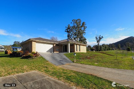 3 Crosscut Ct, Marysville, VIC 3779