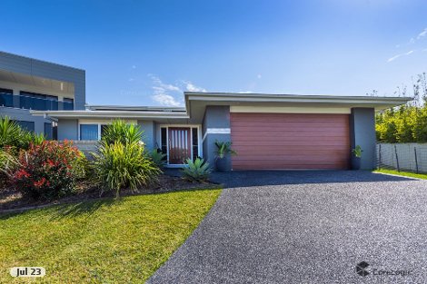 8 Neptune Cl, Safety Beach, NSW 2456