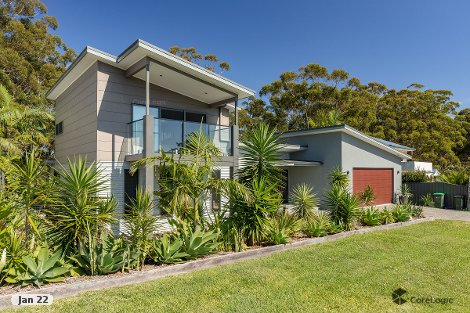 4 Macwood Rd, Smiths Lake, NSW 2428