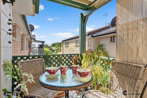 2/19 Ellen St, Woody Point, QLD 4019