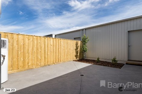 35 Villager St, Cranbourne East, VIC 3977