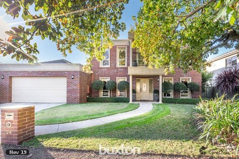 24 St Glens Way, Lake Gardens, VIC 3355