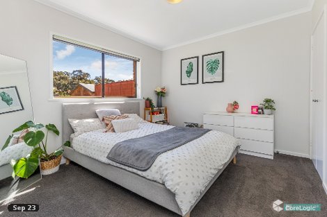 1/8 Ningana Dr, Kennington, VIC 3550