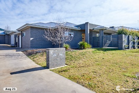 1/7 Rose Pl, Boorooma, NSW 2650