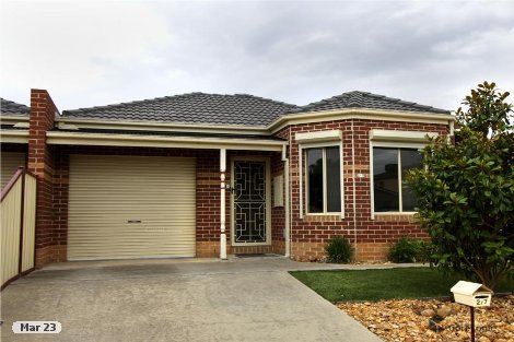 2/7 Finchley Park Cres, Tarneit, VIC 3029