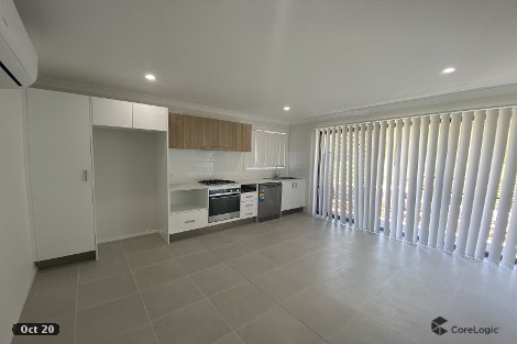 2/36 Talleyrand Cct, Greta, NSW 2334