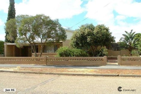 9 Bower St, Merredin, WA 6415