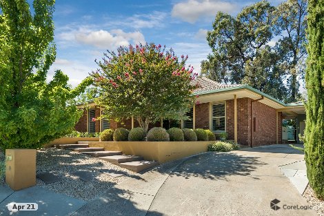 4 Heyington Pl, Kennington, VIC 3550