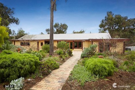 50 Dinsdale Rd, St Andrews, VIC 3761