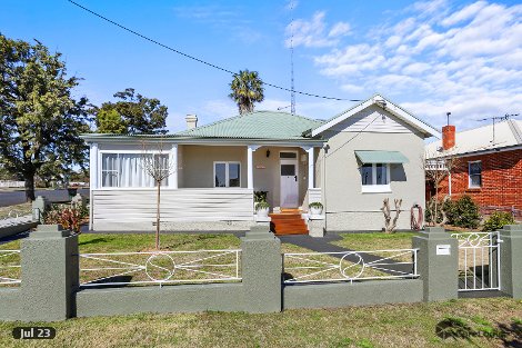 1 Gidley St, West Tamworth, NSW 2340