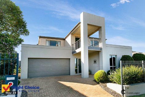 13 Wollingurry St, Haywards Bay, NSW 2530