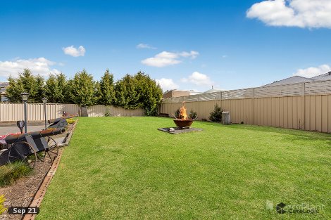 82 Bassett Dr, Strathfieldsaye, VIC 3551