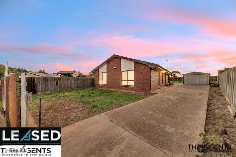 47 Stewart Cres, Rockbank, VIC 3335