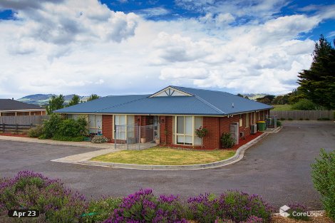 2 Gwen Pl, Lancefield, VIC 3435