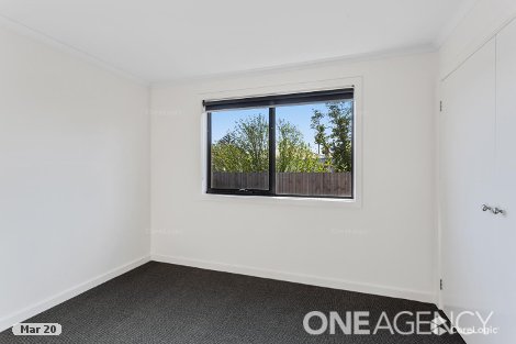 2/13 Charles St, Koo Wee Rup, VIC 3981