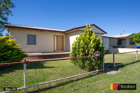 1/2 Begonia St, South Tamworth, NSW 2340