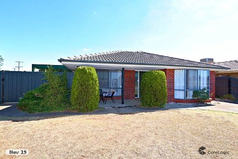 1 Reynolds Pl, Melton South, VIC 3338