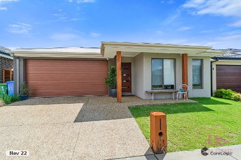 8 Merano Cct, Cranbourne South, VIC 3977