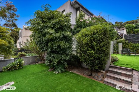 1/4 Angus Gr, Doncaster, VIC 3108