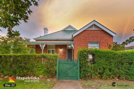 111 Tompson St, Wagga Wagga, NSW 2650