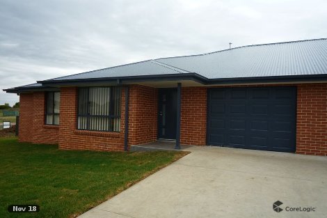 9 The Snowy Way, Orange, NSW 2800