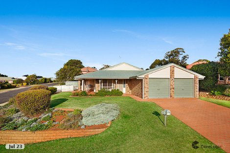 7 Petunia Cl, Middle Ridge, QLD 4350