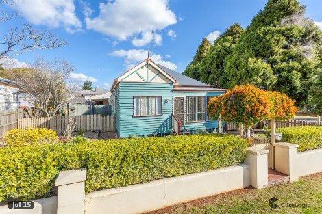 242 Long St, South Toowoomba, QLD 4350