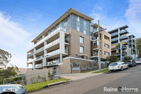 27/10-12 Batley St, West Gosford, NSW 2250