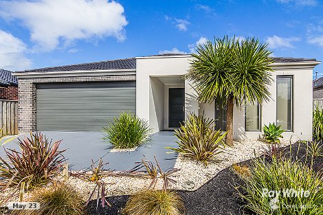 7 Snowdonia Rd, Cranbourne North, VIC 3977