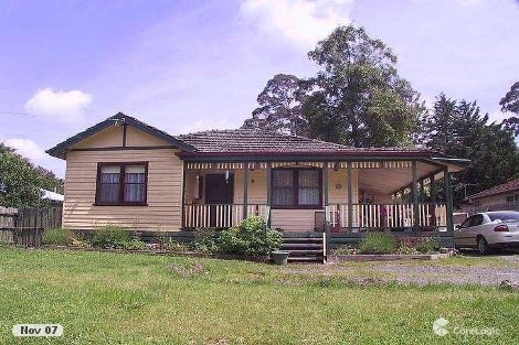 8 Ronald Gr, Millgrove, VIC 3799