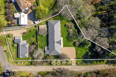 2 Ranelagh Rd, Burradoo, NSW 2576