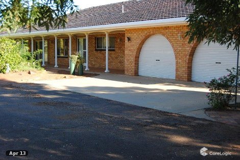 28-30 Lowan St, Goolgowi, NSW 2652