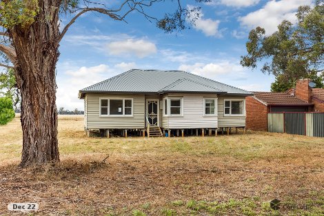 34 Pine Gr, Goornong, VIC 3557