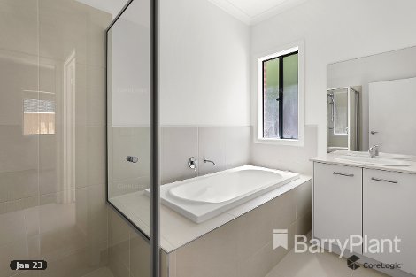 21 Largo Cct, Junction Village, VIC 3977