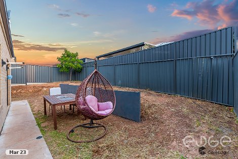 4 Lomandra Cres, Hillbank, SA 5112