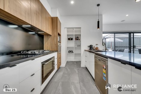 62 Roehampton Dr, Strathtulloh, VIC 3338