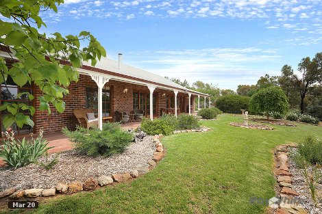 14 South Tce, Leasingham, SA 5452