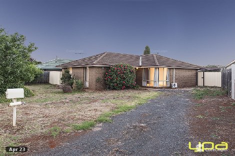 5 Moss St, Melton South, VIC 3338