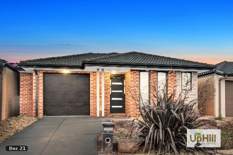 17 Cubbie Way, Clyde North, VIC 3978