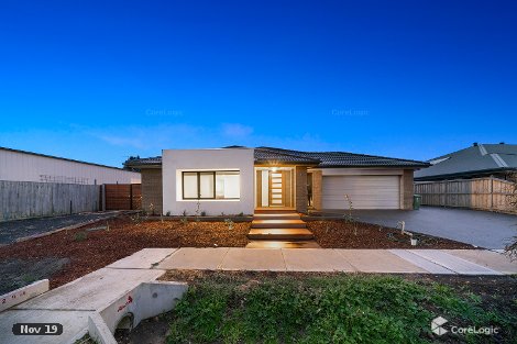 18 Sambur Rd, Tooradin, VIC 3980