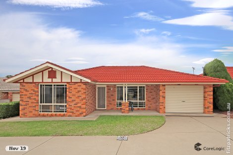 3/4 Dunn Ave, Forest Hill, NSW 2651